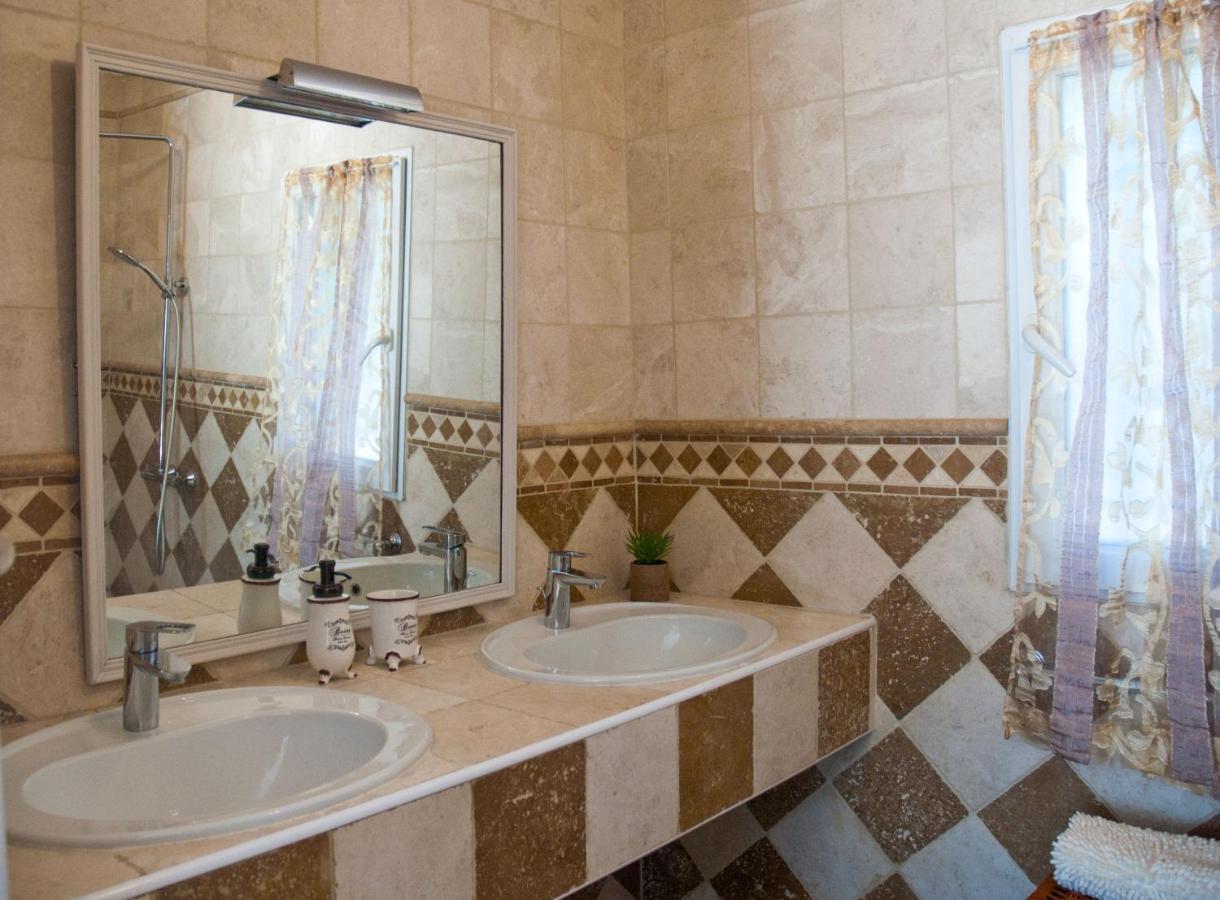 ホテル Vintage Provence アルル エクステリア 写真